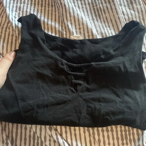 Clothes - Picture 16 of 16